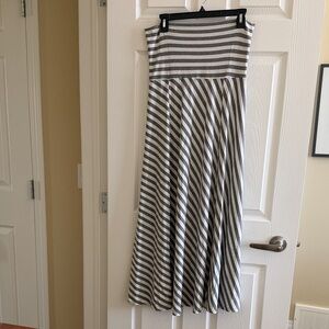 GAP Gray and White Striped Maxi Skirt